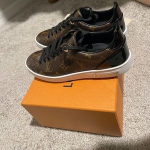 LV Frontrow sneaker